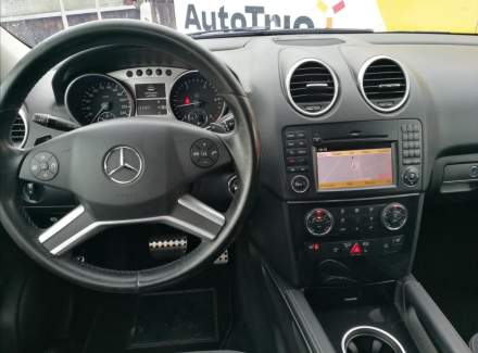 Mercedes-Benz - M-class