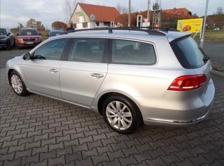 Volkswagen - Passat