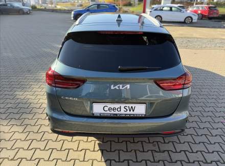 Kia - Cee'd