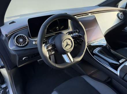 Mercedes-Benz - EQE