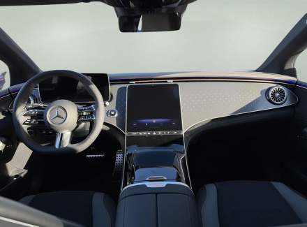 Mercedes-Benz - EQE