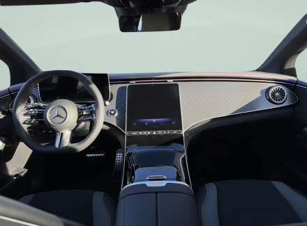 Mercedes-Benz - EQE