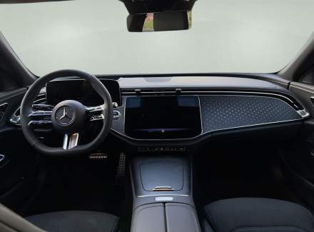 Mercedes-Benz - E-class