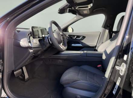 Mercedes-Benz - E-class