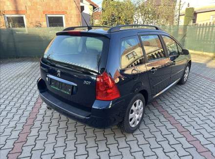 Peugeot - 307