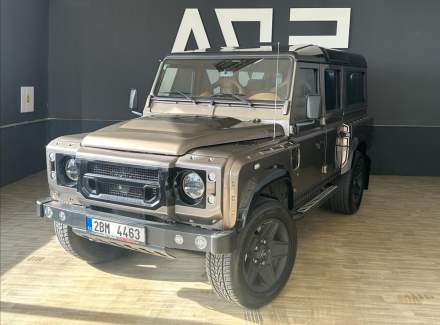 Land Rover - Defender