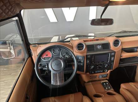 Land Rover - Defender