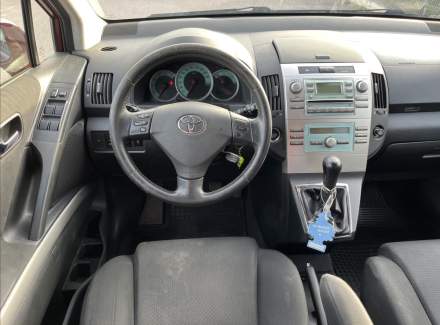 Toyota - Corolla Verso