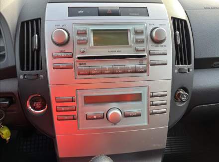 Toyota - Corolla Verso