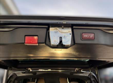 Mercedes-Benz - V-class