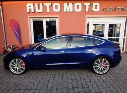 Tesla - Model 3