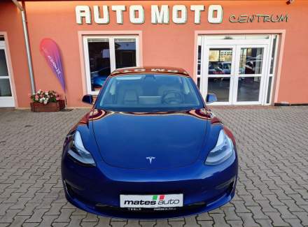 Tesla - Model 3
