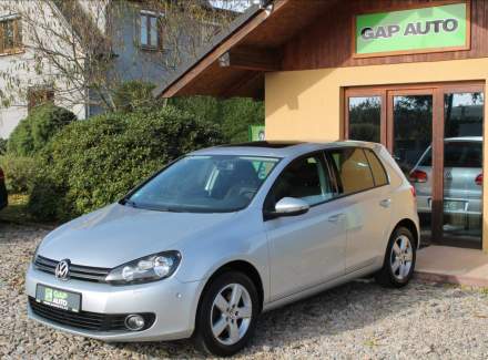 Volkswagen - Golf