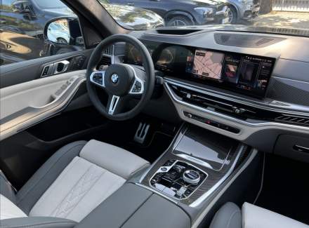 BMW - X7
