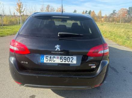Peugeot - 308
