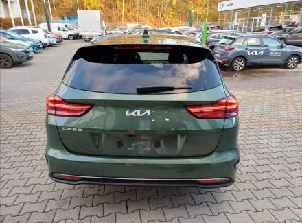 Kia - Cee'd
