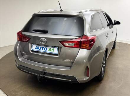 Toyota - Auris