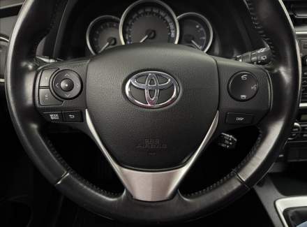 Toyota - Auris