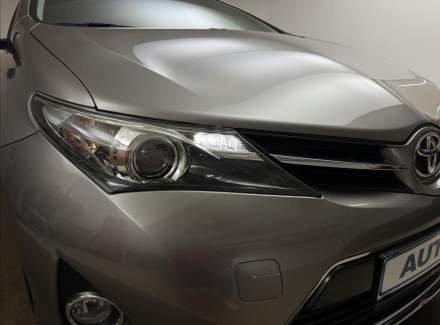 Toyota - Auris