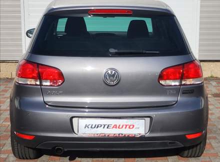 Volkswagen - Golf