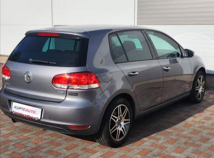 Volkswagen - Golf
