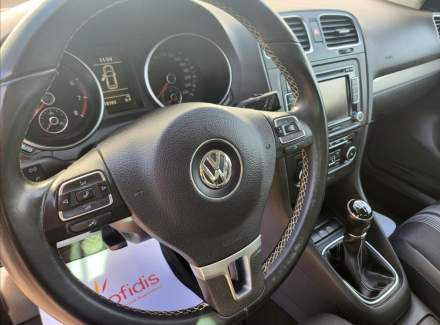Volkswagen - Golf