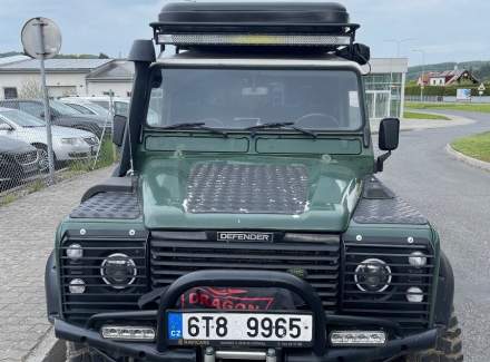 Land Rover - Defender