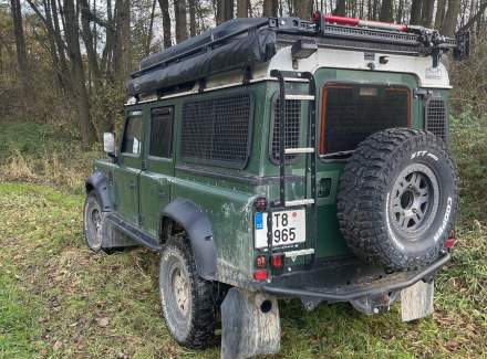Land Rover - Defender
