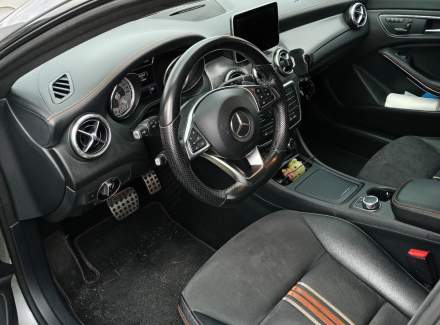 Mercedes-Benz - CLA