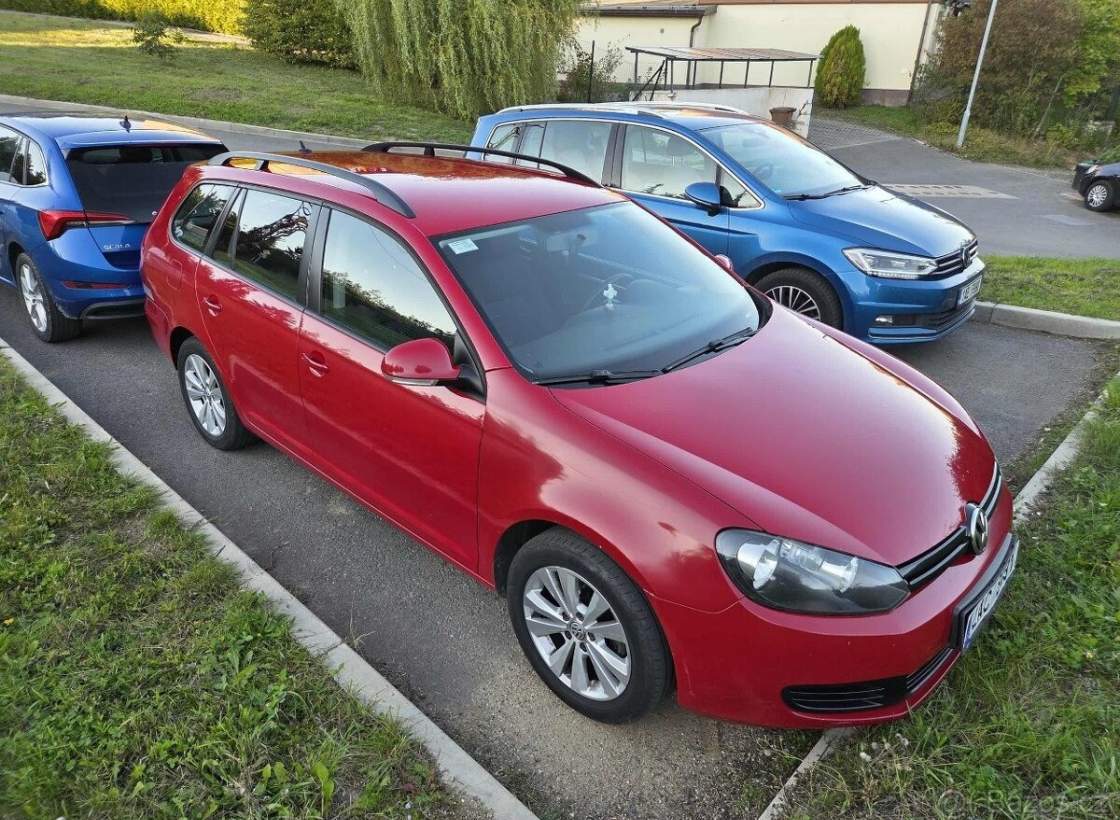 Volkswagen - Golf