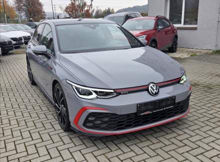 Volkswagen - Golf