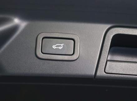 Land Rover - Range Rover Velar D 300 3.0 V6 (300 Hp) AWD Automatic