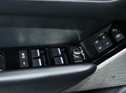 Land Rover - Range Rover Velar D 300 3.0 V6 (300 Hp) AWD Automatic