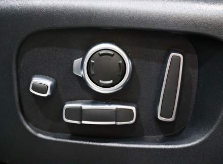 Land Rover - Range Rover Velar D 300 3.0 V6 (300 Hp) AWD Automatic