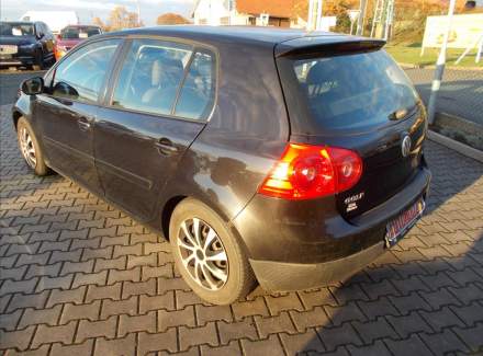 Volkswagen - Golf