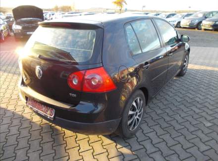 Volkswagen - Golf