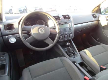 Volkswagen - Golf
