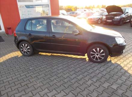 Volkswagen - Golf