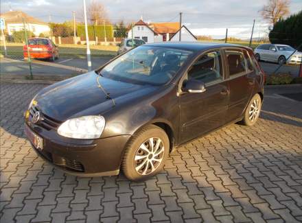 Volkswagen - Golf