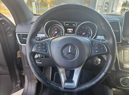 Mercedes-Benz - GLE