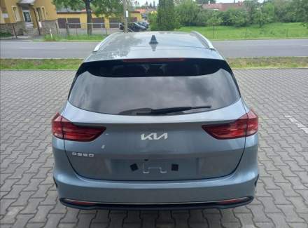 Kia - Cee'd
