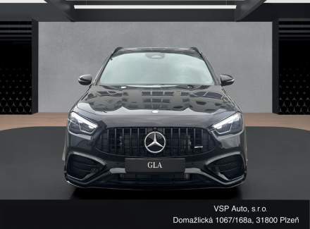 Mercedes-Benz - GLA
