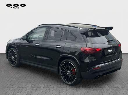 Mercedes-Benz - GLA