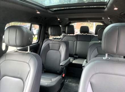 Land Rover - Defender