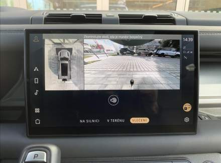 Land Rover - Defender