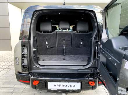 Land Rover - Defender