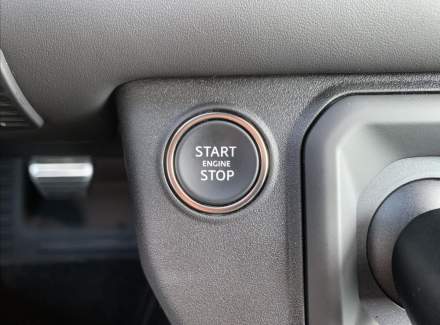 Land Rover - Defender