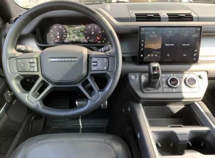 Land Rover - Defender