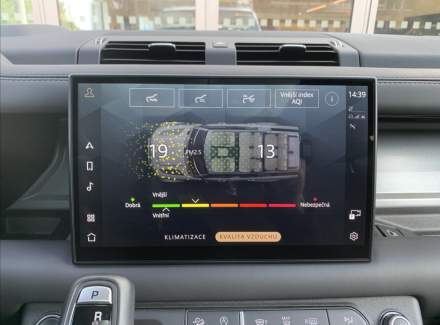 Land Rover - Defender