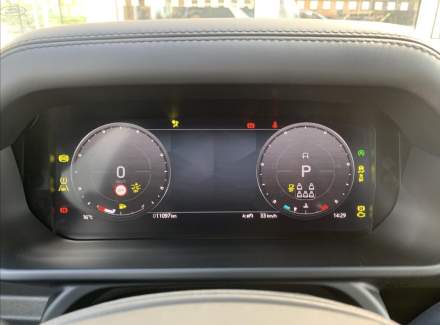 Land Rover - Defender